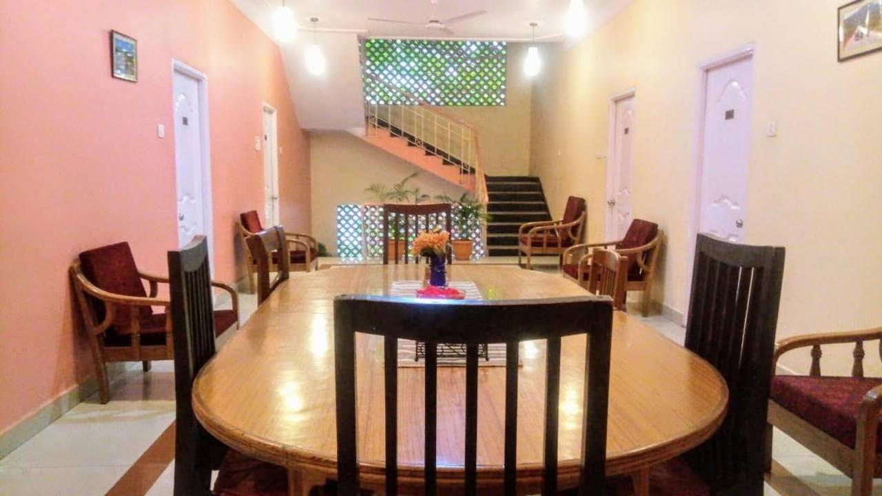 Gunrock Manor Hotel Secunderabad Exterior photo